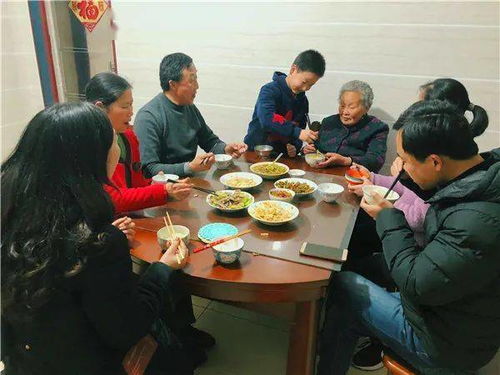 全國(guó)最美家庭 的 紅色基因